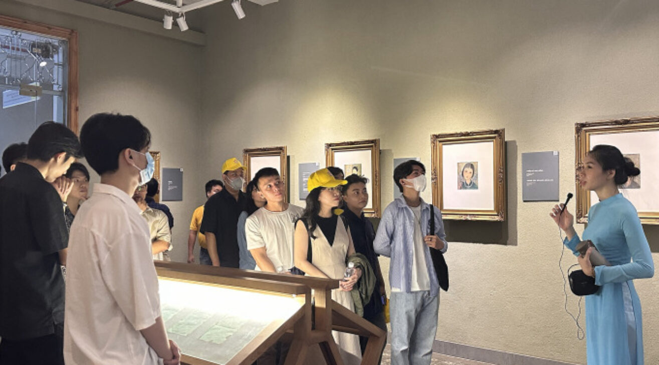 Hai hoạt động trong trại sáng tác Thành phố tôi yêu