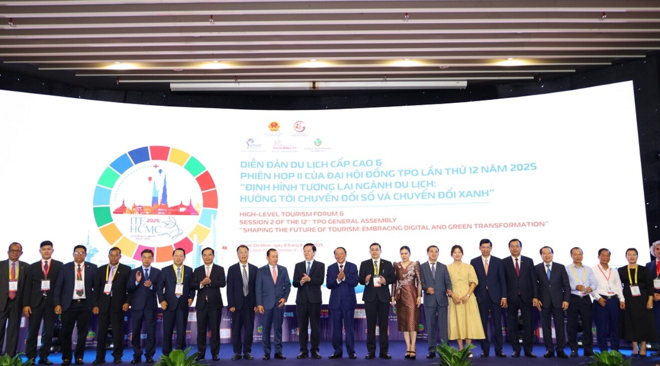 Diễn đàn Du lịch Cấp cao “Định hình tương lai Ngành Du lịch: Hướng tới Chuyển đổi số và Chuyển đổi xanh”