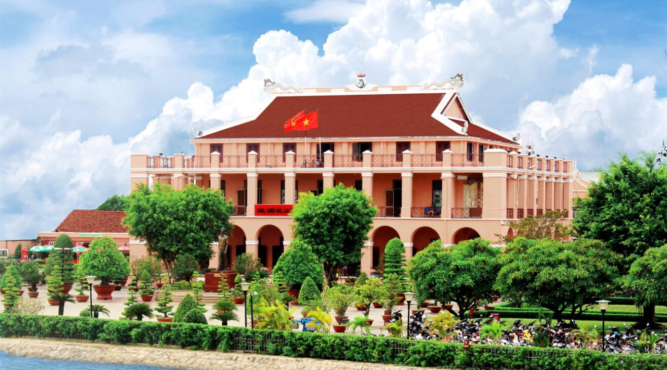 Dragon House Harbor – Ho Chi Minh Museum