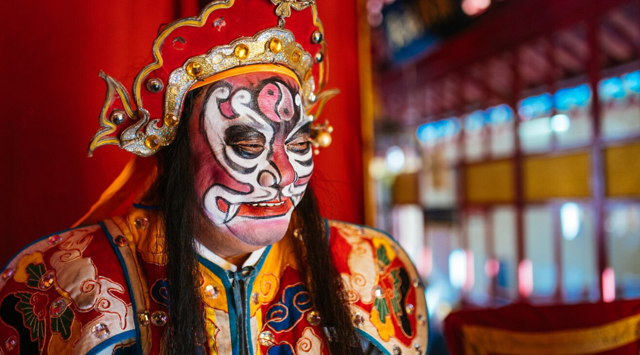 Địa điểm thưởng thức biểu diễn nghệ thuật tại thành phố