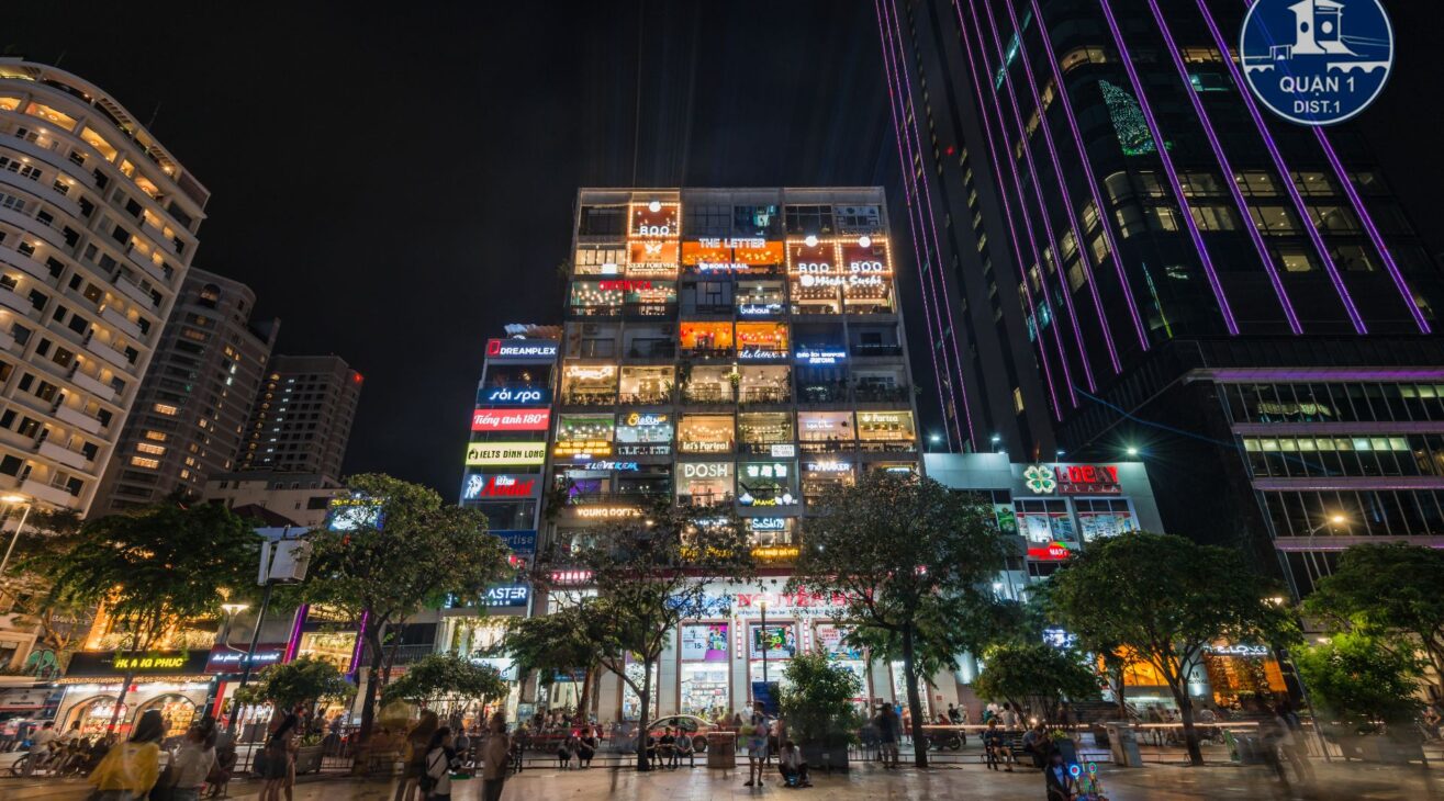 10 điểm du lịch miễn phí ở Thành phố Hồ Chí Minh không thể bỏ qua