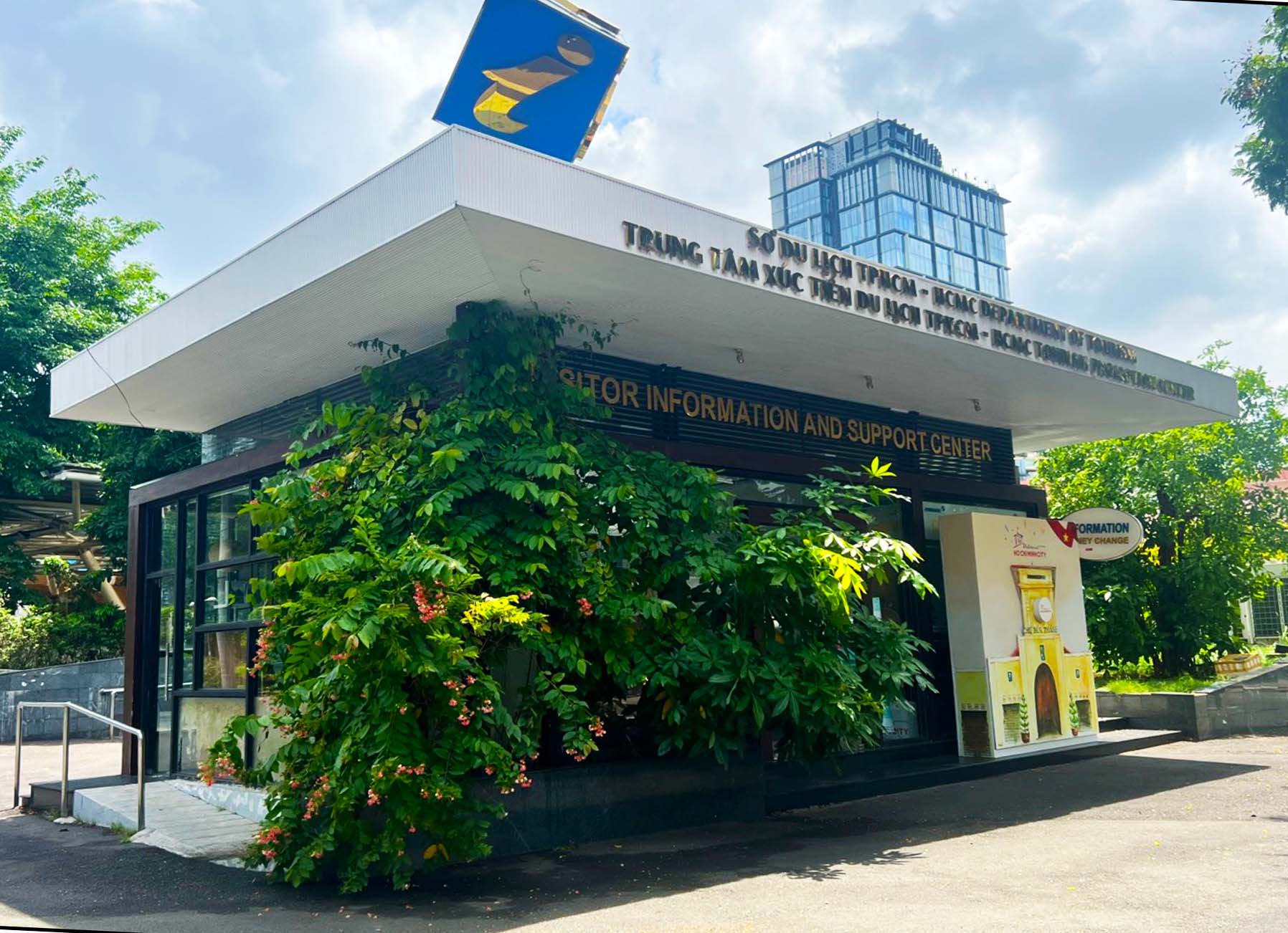 HCMC Visitor Information and Support Center: Trung Tâm Hỗ Trợ Khách Tham Quan Toàn Diện Tại Sài Gòn - Khu du lịch Bửu Long