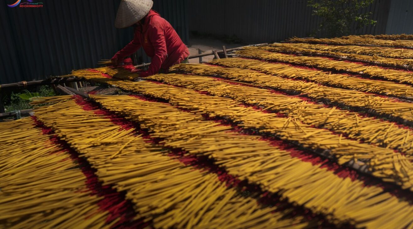 100 Years of Vibrant Crimson Hues in the Suburbs of Le Minh Xuan Incense Village